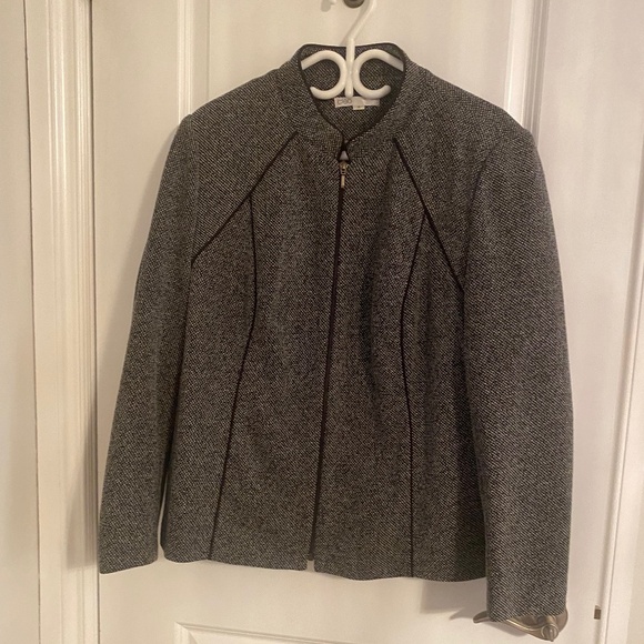 Woman’s blazer - Picture 1 of 3